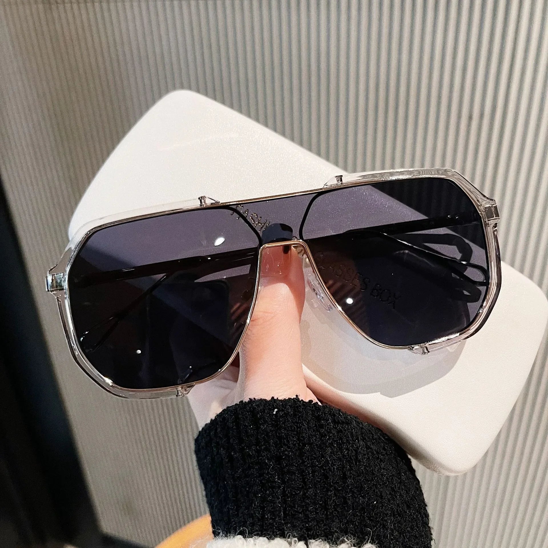 Oversized Sunglasses Women New Unique One Piece Fashion Sunglasses For Men UV400 Punk Glasses Trending Female Eyewear UV400