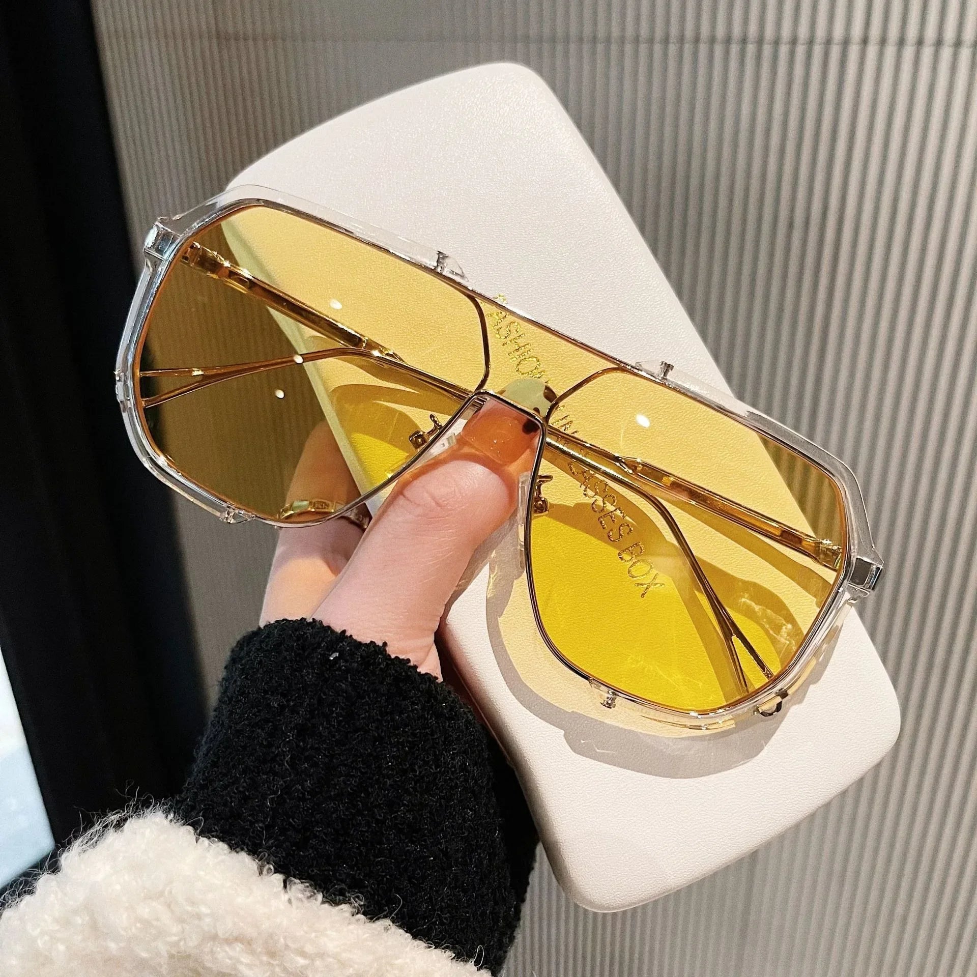 Oversized Sunglasses Women New Unique One Piece Fashion Sunglasses For Men UV400 Punk Glasses Trending Female Eyewear UV400